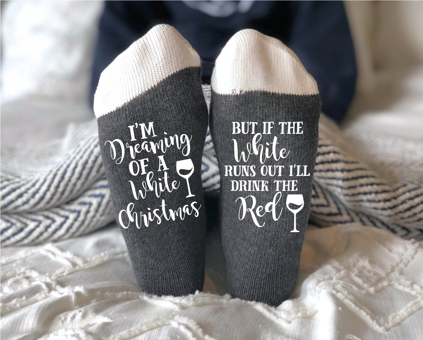 Funny Christmas Socks, Wine socks, wine gift, christmas gift, I'm Dreaming of a White Christmas but if the white runs out ill have the red