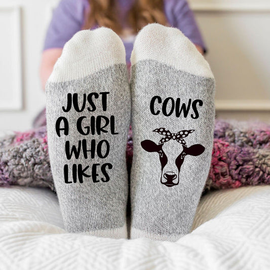 Juste une fille qui aime les chaussettes de vaches
